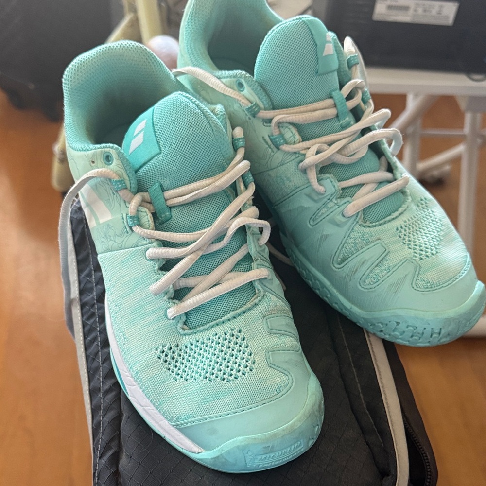 Aqua Sneakers Tennis Court Babolat 9 Womens